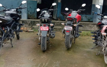 रुपन्देही प्रहरीले नवलपरासीमा फेला पार्‍यो मोटरसाइकल चोरी गर्ने समूह